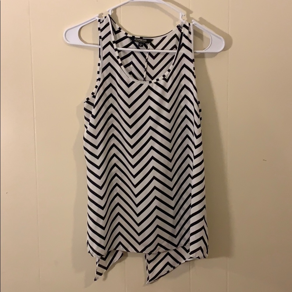 Sleeveless shear tank